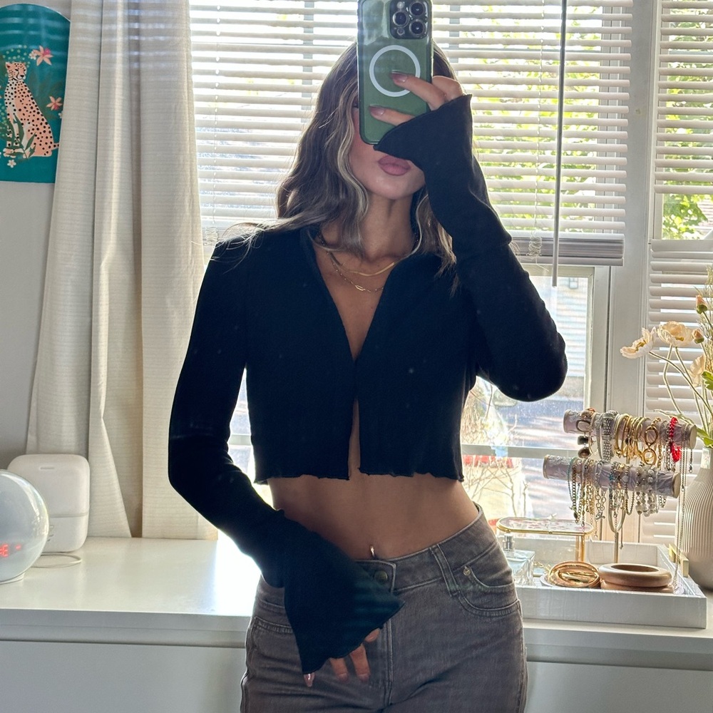 Mable Black Ribbed Crop top